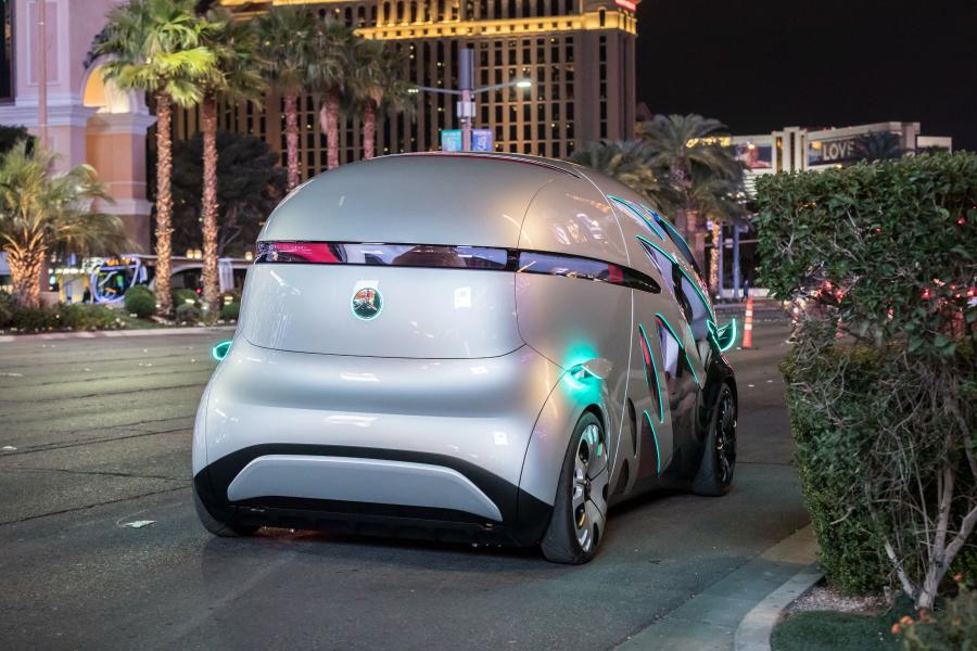  Mercedes-Benz Vision URBANETIC 2018 года  (фото 23 из 28)